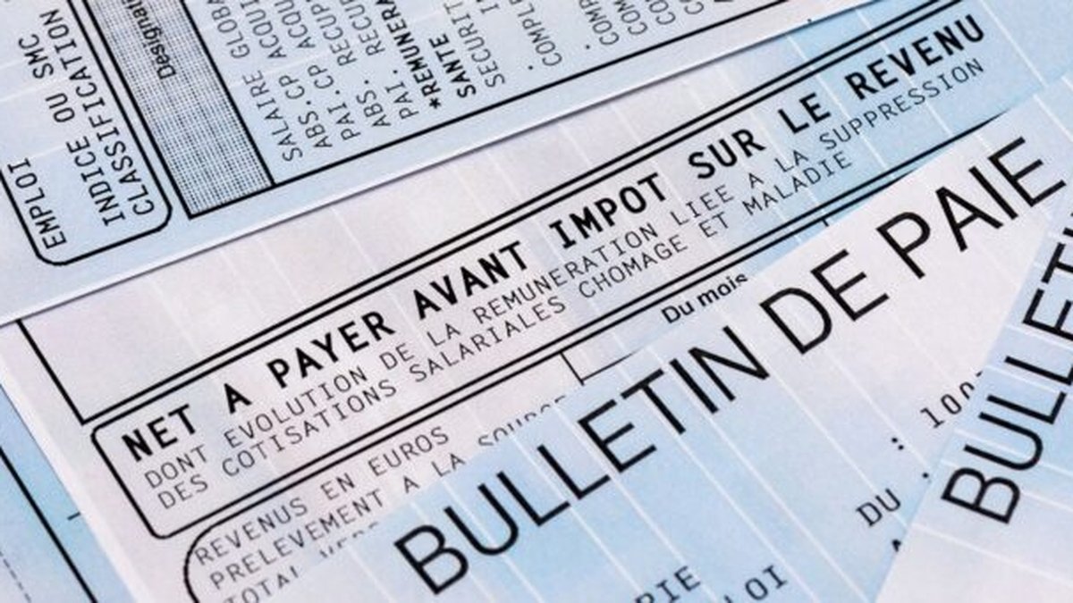 alt="Comment faire traduire mes fiches de paie : traduction assermentée pour visa, emploi, expatriation et démarches administratives internationales"