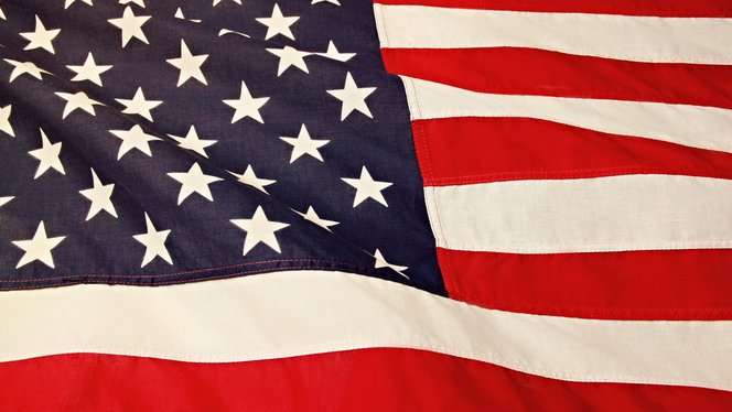alt="Traduction de permis de conduire pour les États-Unis : traduction assermentée pour conduire, louer un véhicule et effectuer ses démarches administratives"