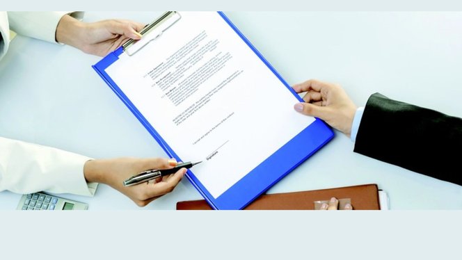 alt="Quels documents traduire pour une vente immobilière à l'étranger : traduction assermentée des actes, procurations et documents administratifs"