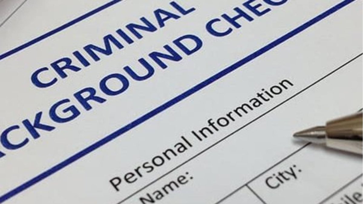 alt="Comment faire traduire mon extrait de casier judiciaire en anglais : traduction assermentée pour visa, immigration et démarches administratives internationales"