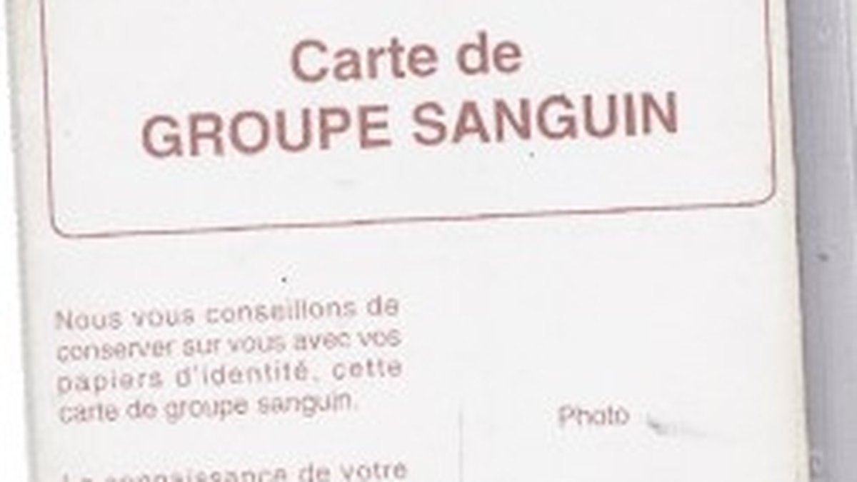 alt="Comment faire traduire ma carte de groupe sanguin : traduction assermentée de documents médicaux pour voyager et séjourner à l'étranger"